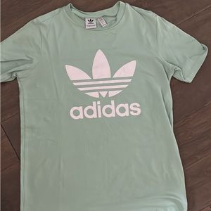 Adidas short sleeve tshirt